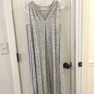 MNG Blue/White Floral Maxi Dress 100% Viscose Summer V-Neck Oversized XS 2